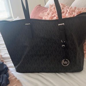 Gently used Michael Kors Tote Bag.